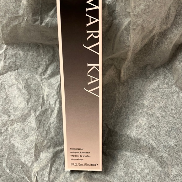 Mary Kay brush cleaner